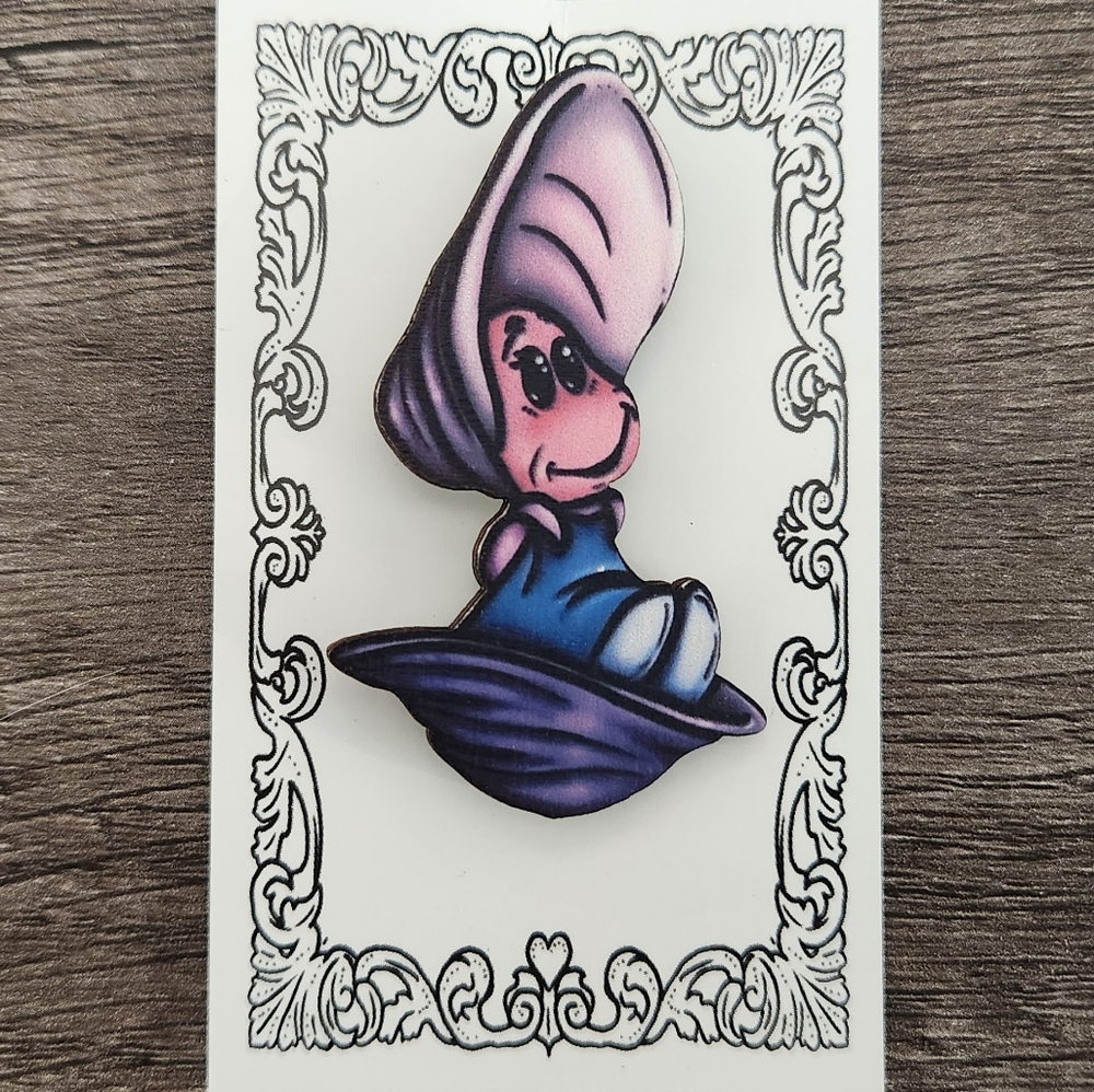 Charming Curious Oyster Cartoon Character Brooch - Pink and Blue